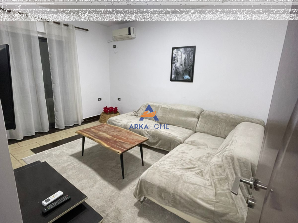 JEPET APARTMENT ME QERA 1+1+BALLKON "RRUGA E ELBASANIT" 60000 LEKE