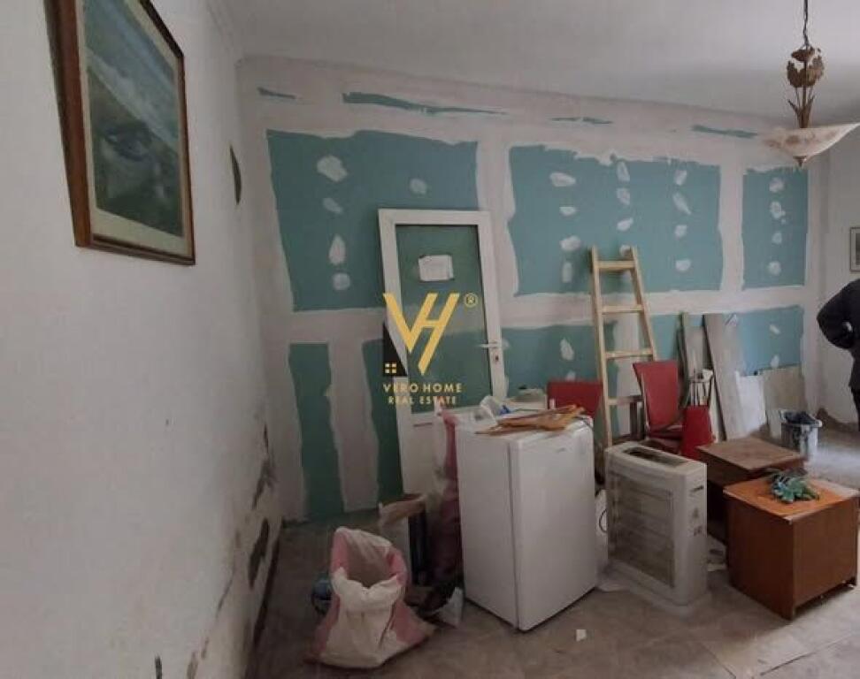 MONOLOCALE 25 M2 IN AFFITTO IN CENTRO 50.000 LEKE