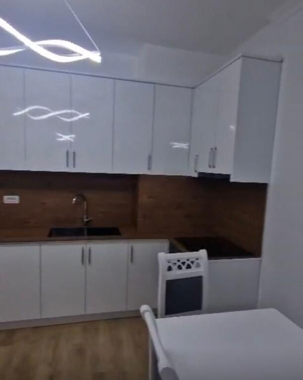 Appartamento in affitto Univers City