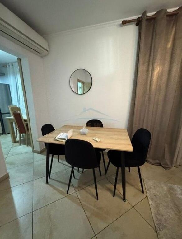 Affitto, Appartamento 3+1, Via Kavaja, Tirana.