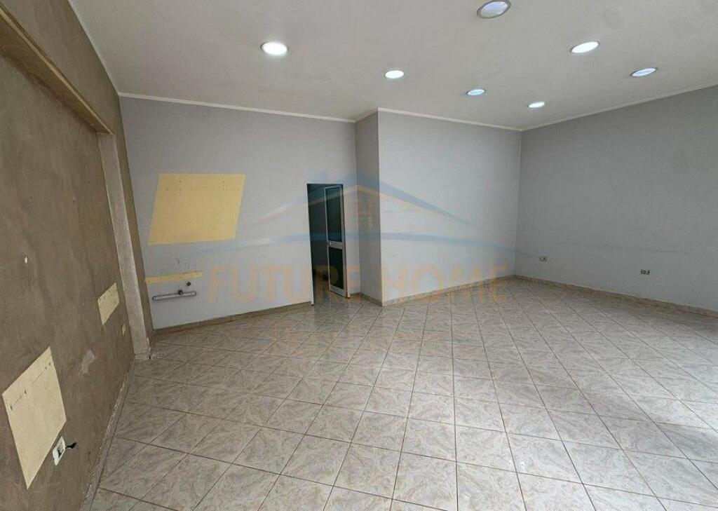 Affitto, Locale Commerciale, Palazzi Cabej, Misto Mame, Tirana.