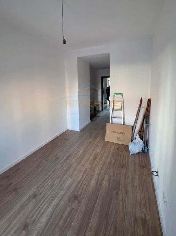 For sale, Duplex 3+1+3+Veranda, , Blloku, Gintash, Tirane.