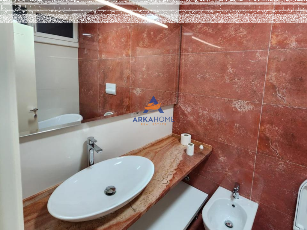 VILLA SU DUE PIANI IN AFFITTO "PRESSO LA RESIDENZA LONG HILL" 2000 EURO