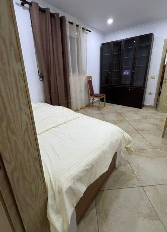 Rent, Apartment 3+1, Kavaja Street, Tirana.!