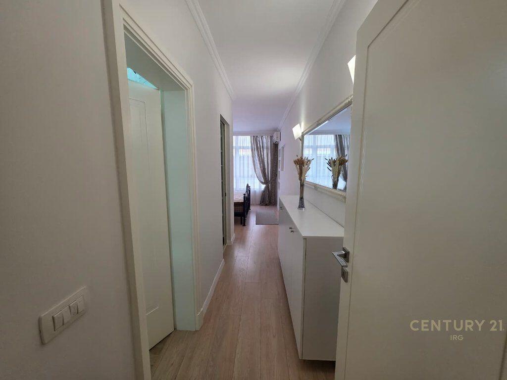 Apartment 3+1+2 at Eleonora Njesia 13. For Rent 900 € /Month Total Area  118m2