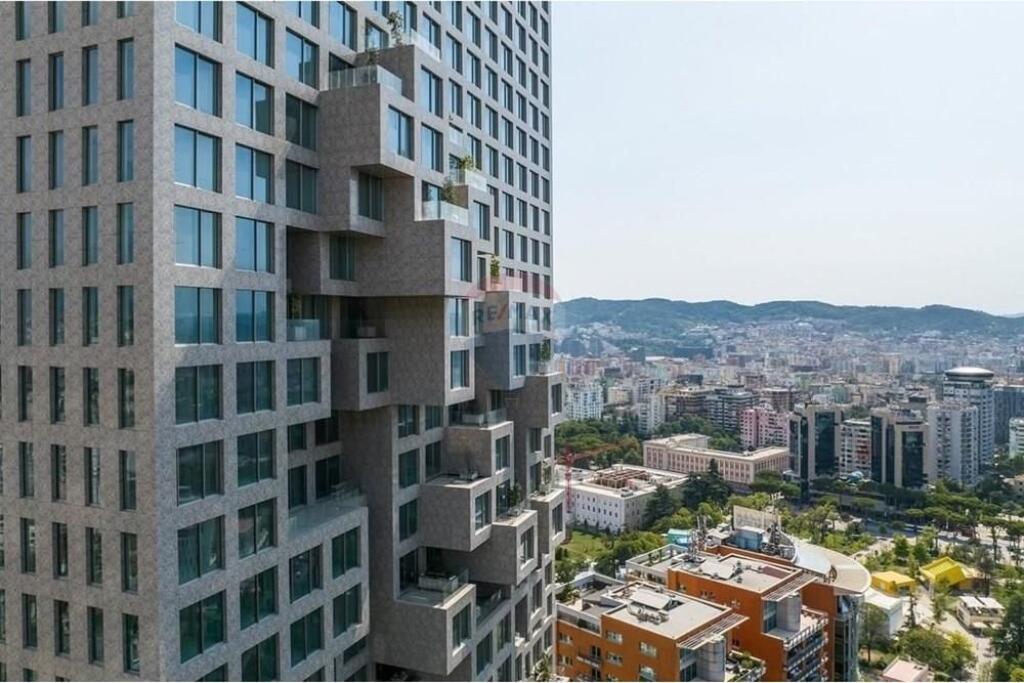 Appartamento - In Vendita - Via Elbasan, centro Tirana