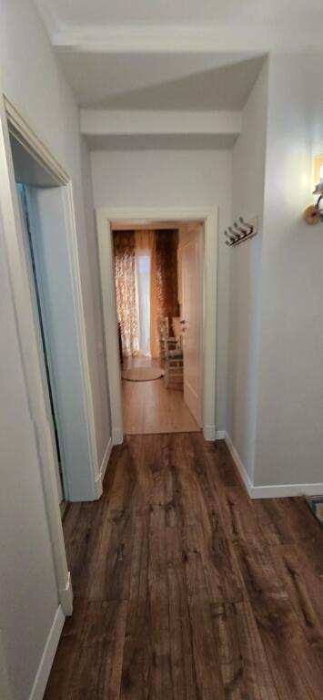 Appartamento Premium  - In Affitto - Prezzo 950 Eur 3+1+2, Tirana