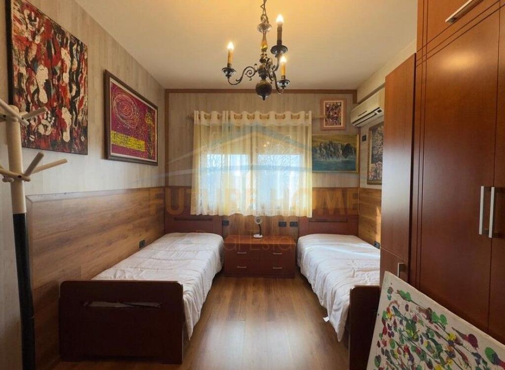 Affitto, Appartamento 2+1, Myslym Shyri, Tirana.