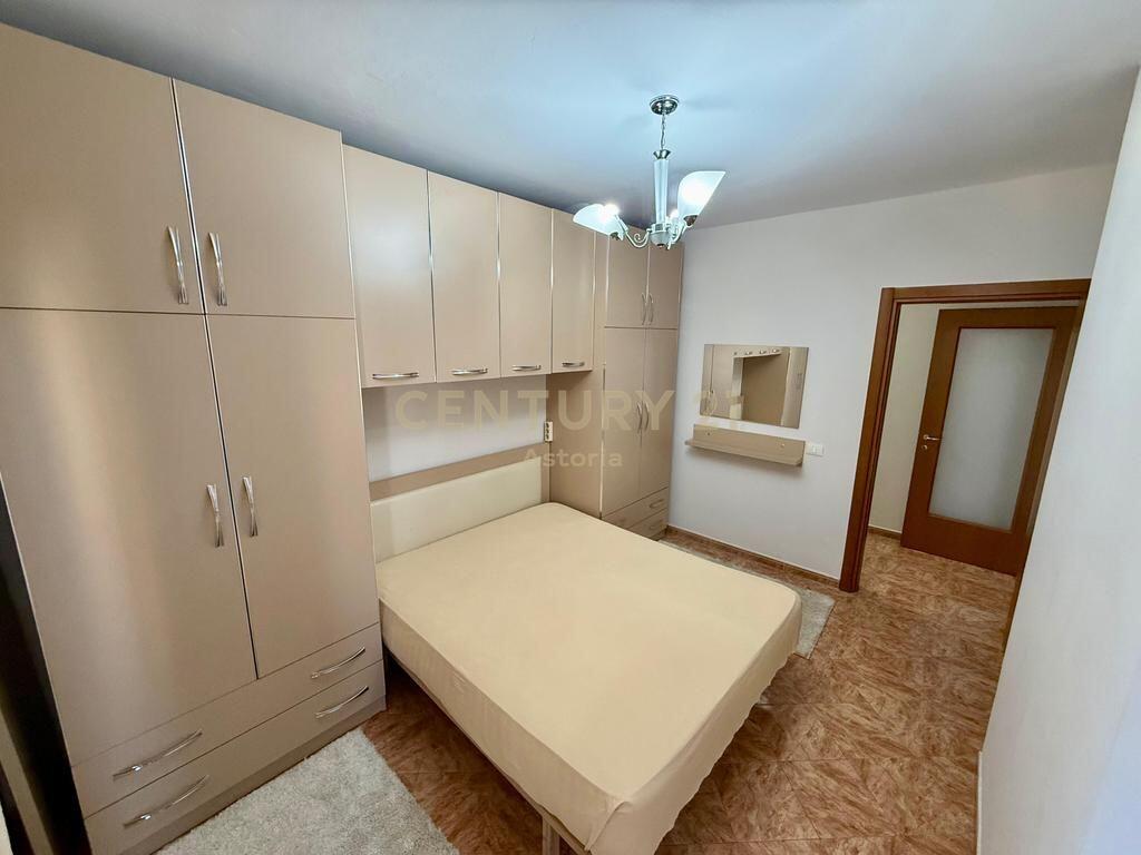 Apartment 2+1 for rent, opposite Toptani Center, Center