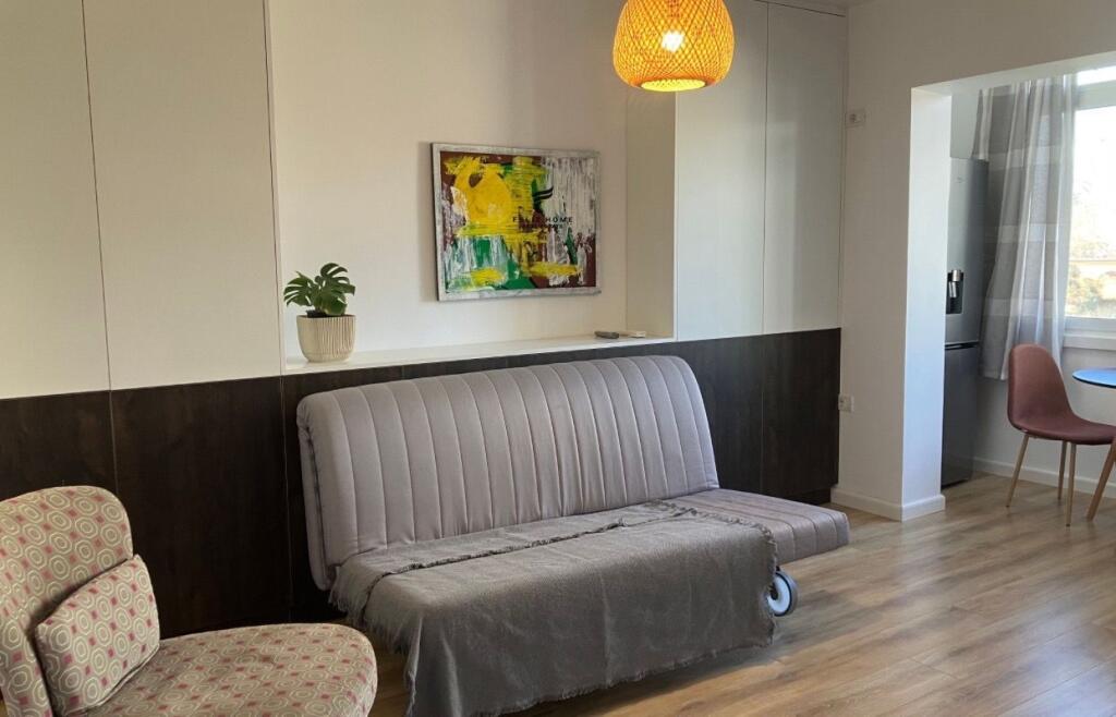 MONOLOCALE IN AFFITTO 32 M2 CENTRO 50.000 LEKE