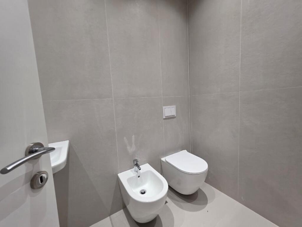 🏡 Apartament Luksoz 2+1 me Qira – Golden Tower, Rruga Mine Peza.
