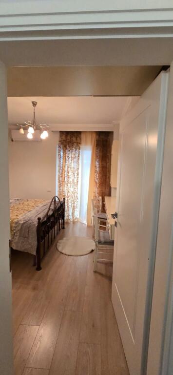 Appartamento Premium  - In Affitto - Prezzo 950 Eur 3+1+2, Tirana