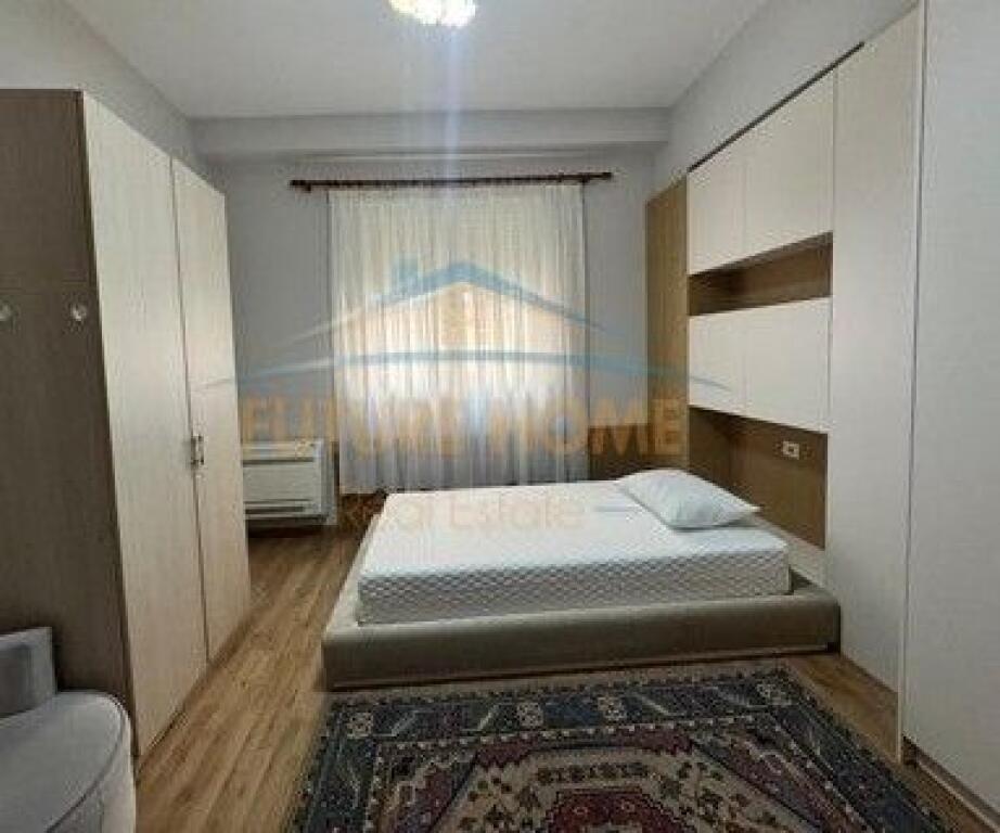 Affitto, Appartamento 2+1+2, Centro !!