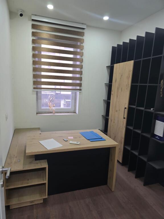OFFICE FOR RENT 75 M2 VASIL SHANTO 70,000 LEKE