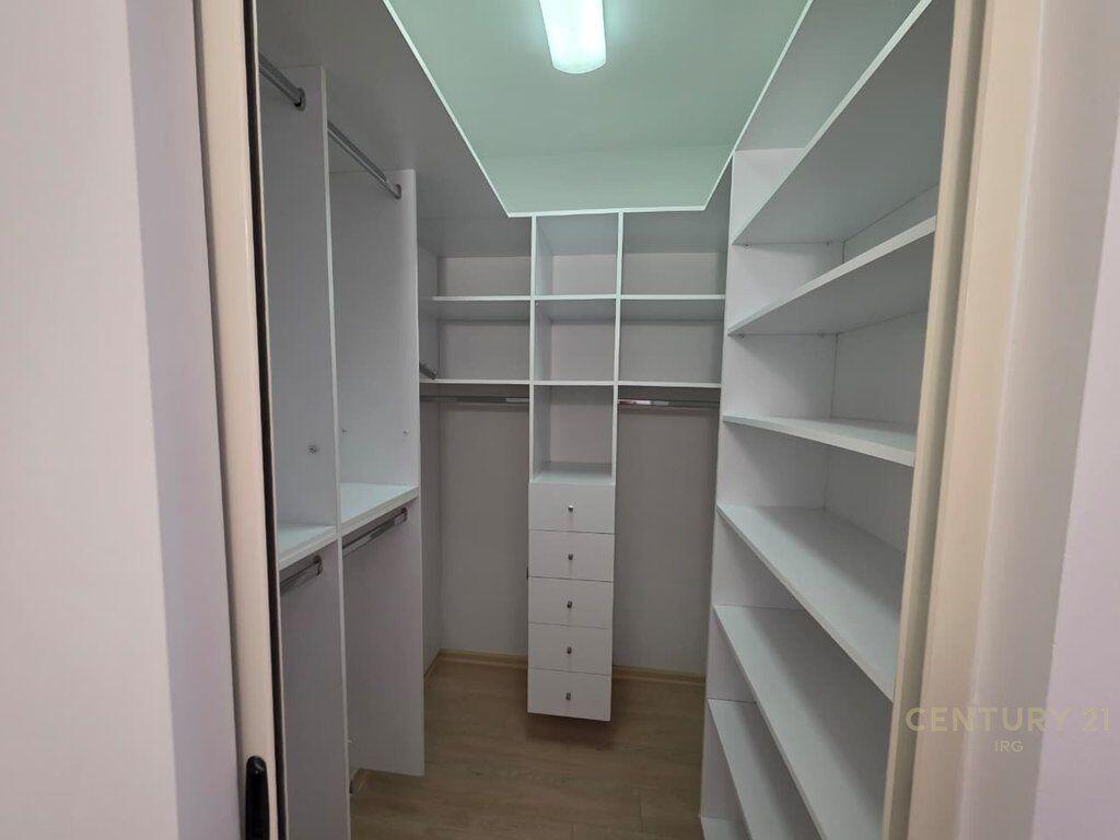 Apartment 3+1+2 at Eleonora Njesia 13. For Rent 900 € /Month Total Area  118m2