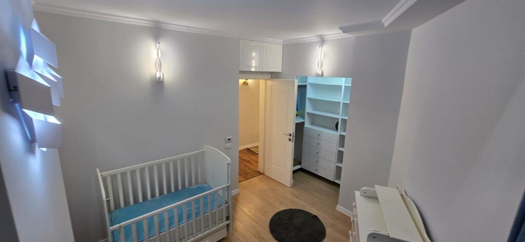 Appartamento Premium  - In Affitto - Prezzo 950 Eur 3+1+2, Tirana