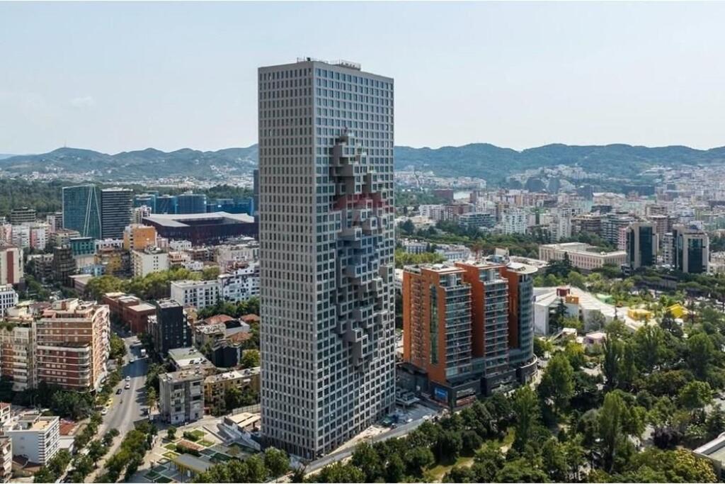 Appartamento - In Vendita - Via Elbasan, centro Tirana