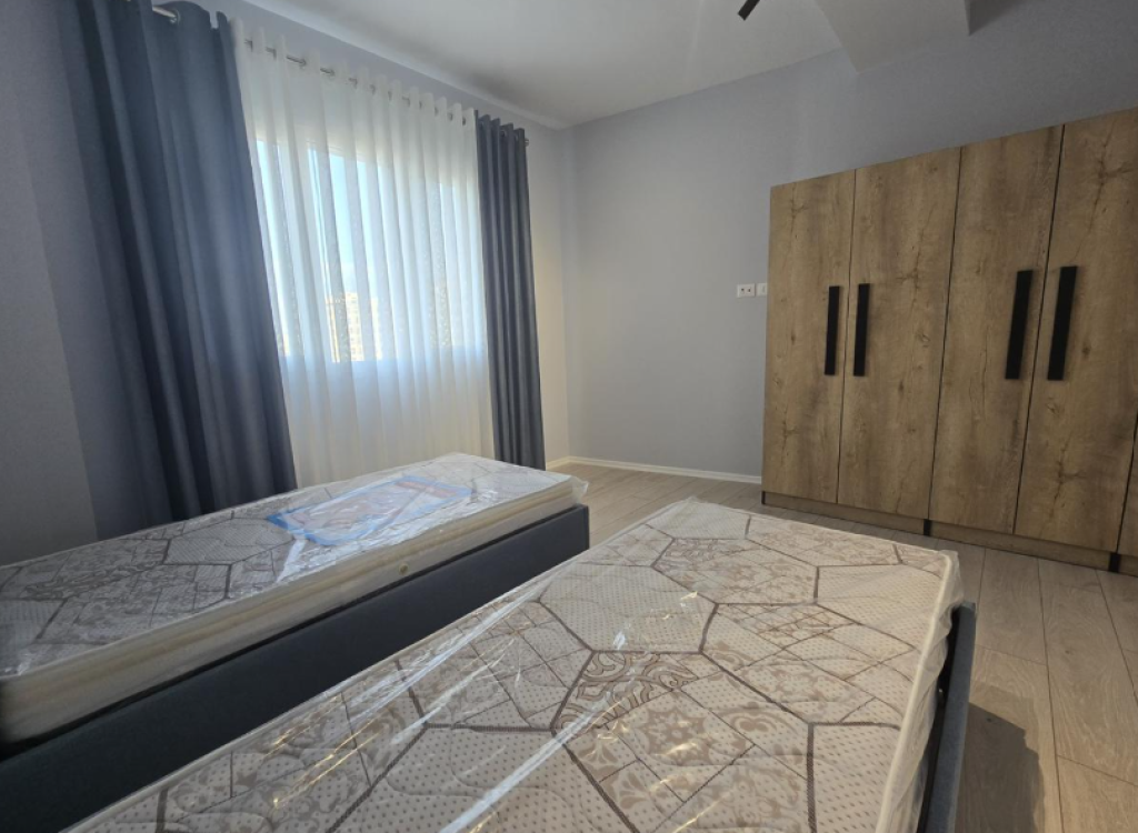 🏡 Shitet Apartament 2+1+2 – River Residence, Fusha e Aviacionit
