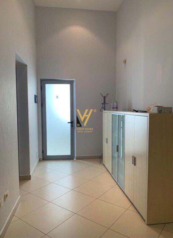 LOCALE COMMERCIALE 40 M2 IN AFFITTO IN VIA DIBRA 48.000 LEKE