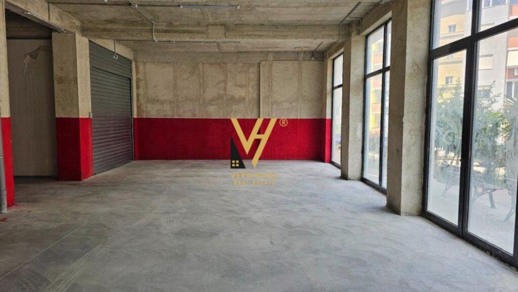GARAGE FOR SALE 17.52 M2 AT DRY LAKE 37,000 EURO