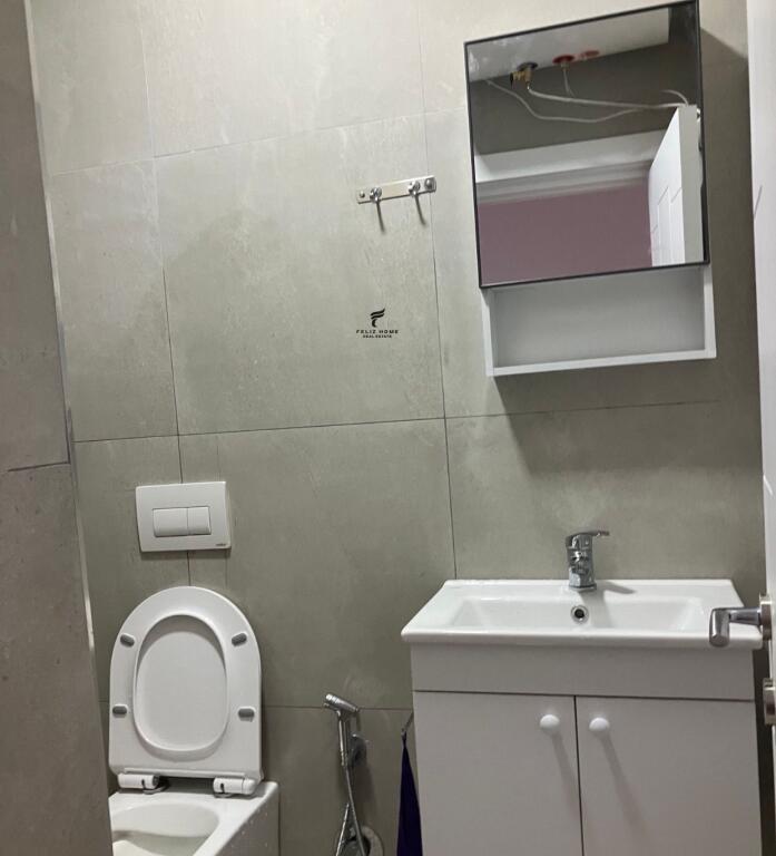 MONOLOCALE IN AFFITTO 32 M2 CENTRO 50.000 LEKE