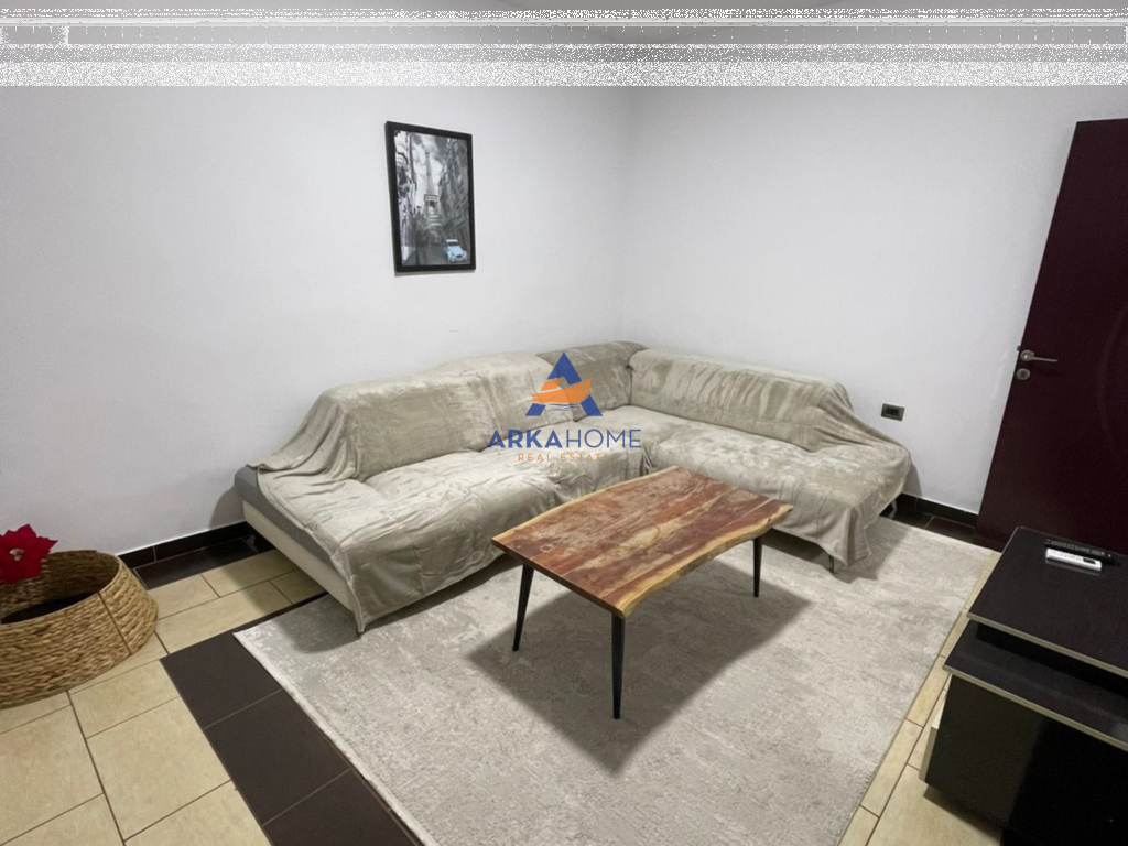 JEPET APARTMENT ME QERA 1+1+BALLKON "RRUGA E ELBASANIT" 60000 LEKE