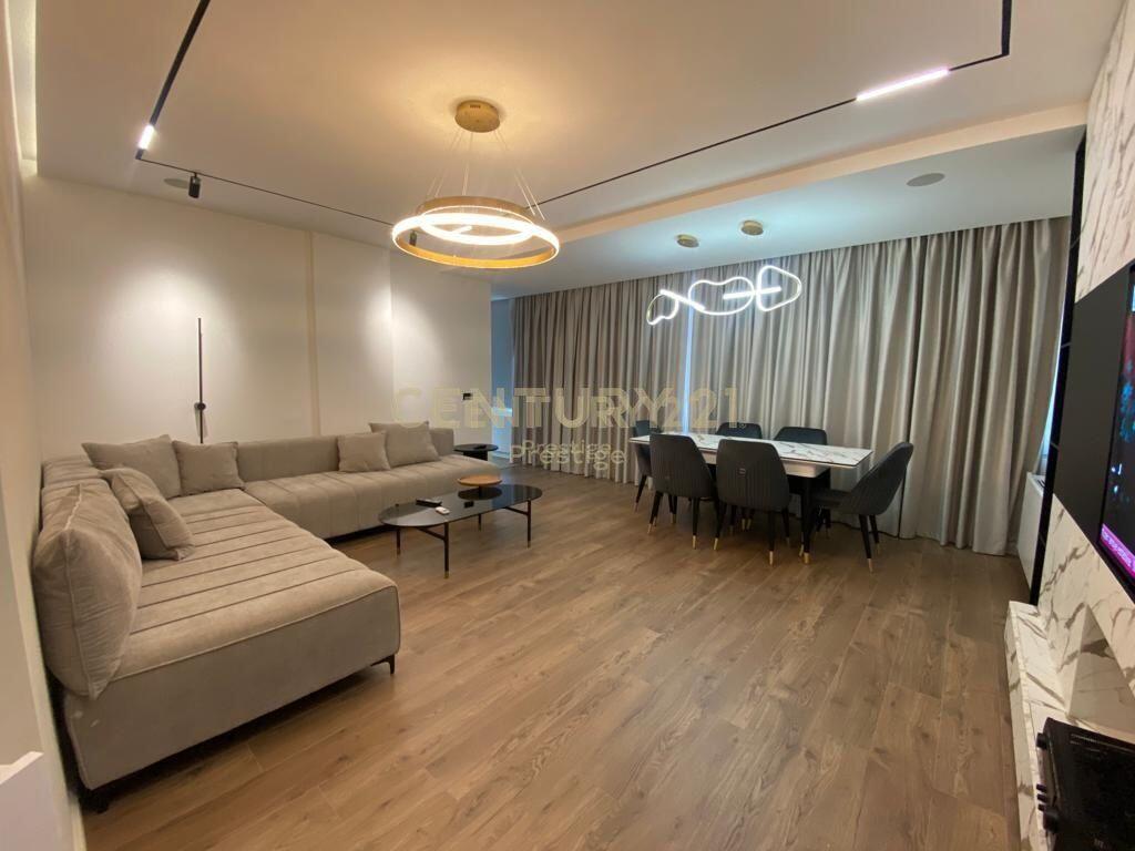 APARTAMENT LUKSOZ 2+1+2 ME QIRA NE ZONEN E LIQENIT TE THATE!