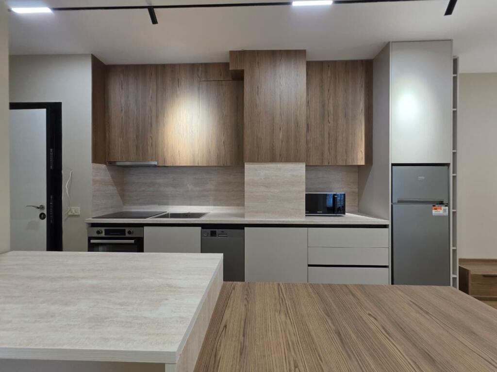 🏡 Apartament Luksoz 2+1 me Qira – Golden Tower, Rruga Mine Peza.