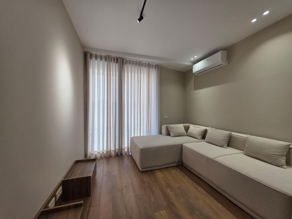 🏡 Apartament Luksoz 2+1 me Qira – Golden Tower, Rruga Mine Peza.