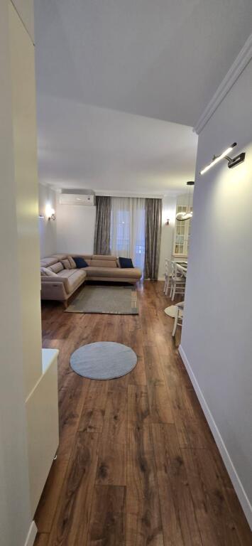 Appartamento Premium  - In Affitto - Prezzo 950 Eur 3+1+2, Tirana