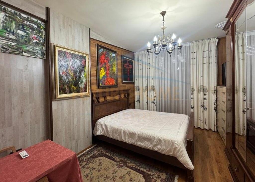 Affitto, Appartamento 2+1, Myslym Shyri, Tirana.