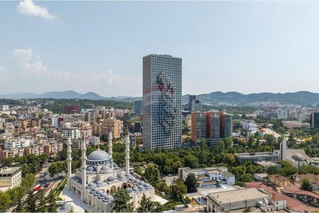 Appartamento - In Vendita - Via Elbasan, centro Tirana