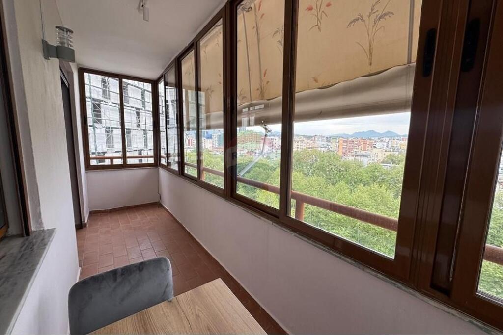 QIRA APARTAMENT 3+1+2 ISH EKSPOZITA!