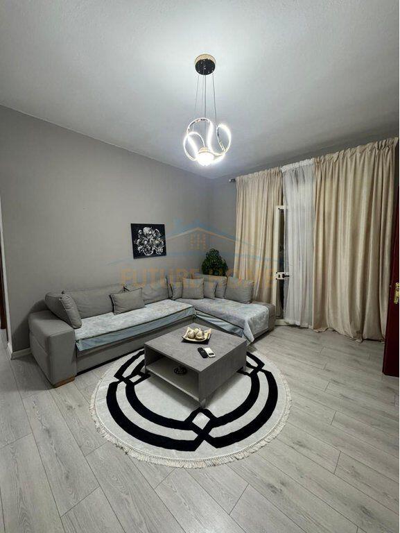 Qera, Apartament 1+1 , Rruga e Barrikadave, Tirane