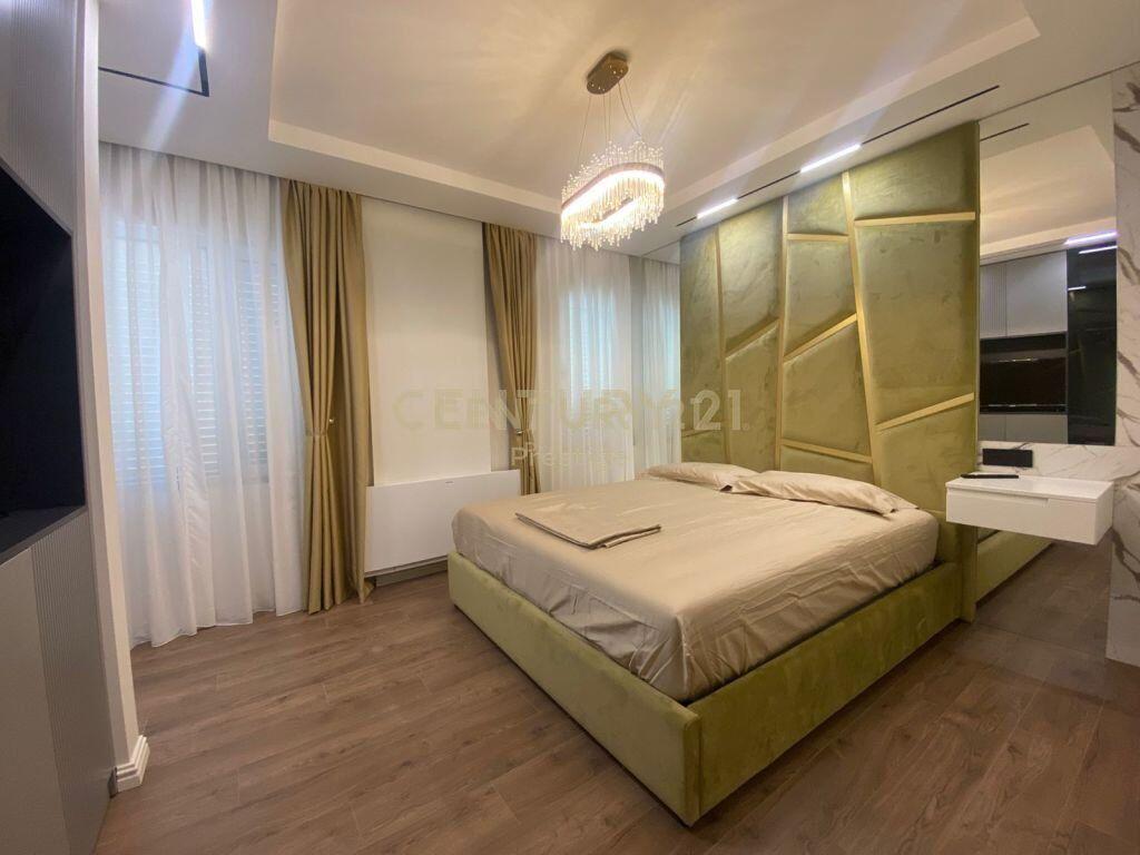 APARTAMENT LUKSOZ 2+1+2 ME QIRA NE ZONEN E LIQENIT TE THATE!