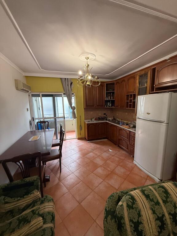 Apartment 2+1 for rent, in the Blloku area