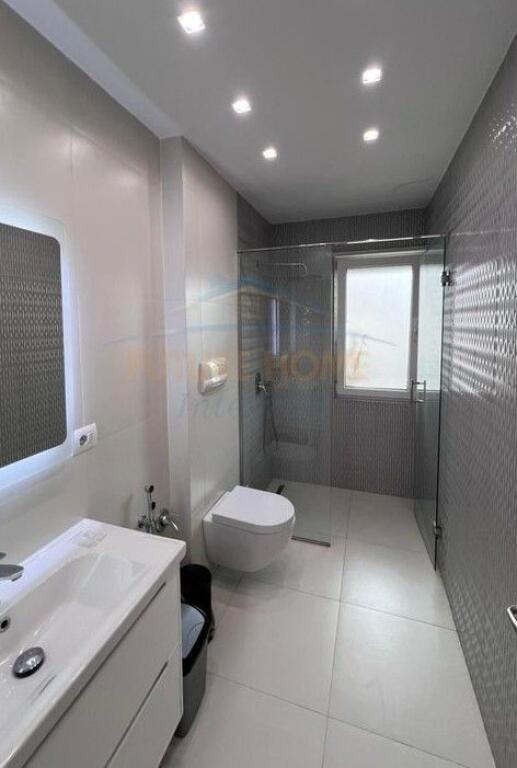 Rent, Apartment 3+1+2+Parking Space, SunRise Residence, Tirana..