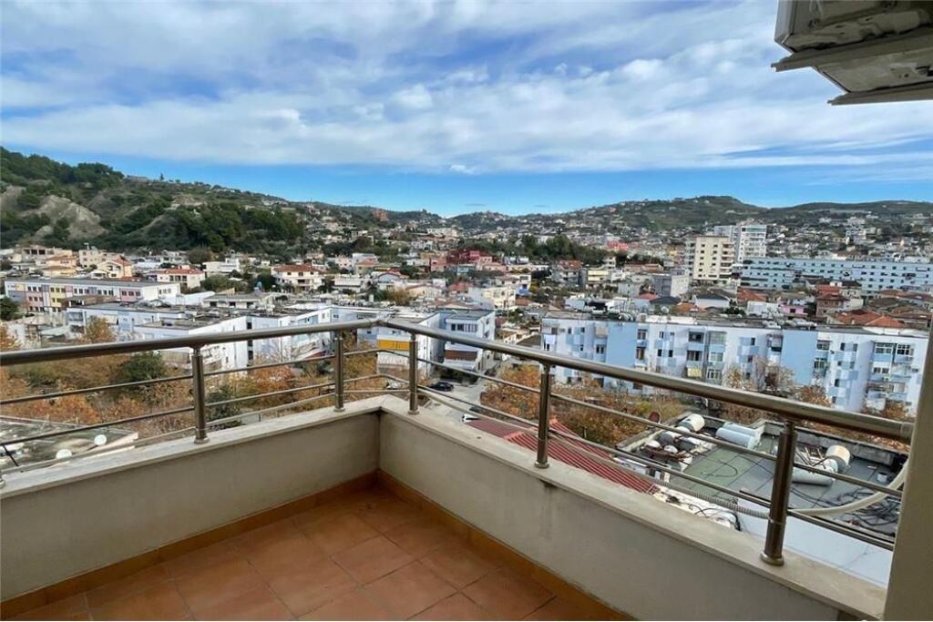 🏡 Apartment 2+1 for Rent – New Street, Vlora