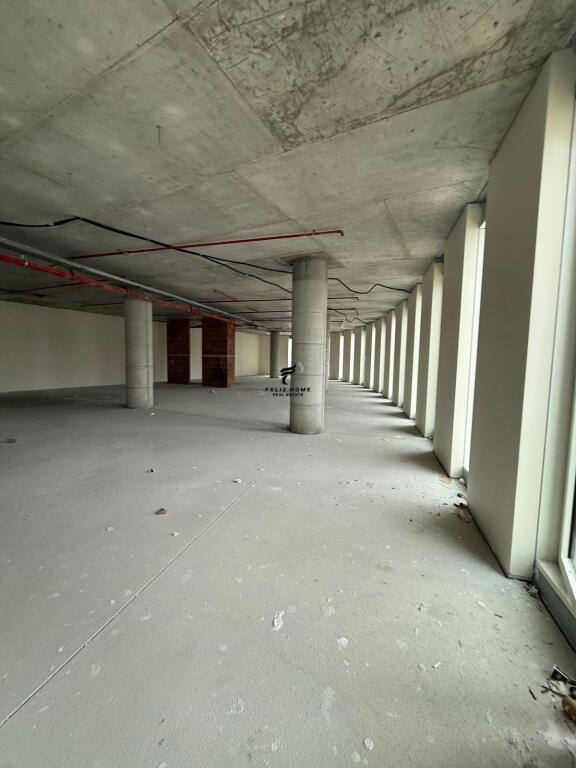 UFFICIO IN AFFITTO 637 M2 CENTRO 20.000 EURO