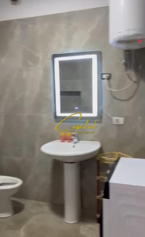 APARTAMENT ME QIRA 2+1 RRUGA E KOSOVAREVE 550 EURO