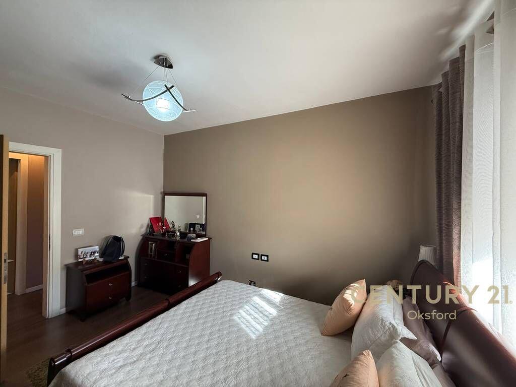 Apartament 2+1 per shitje tek Ish-Fusha e Aviacionit