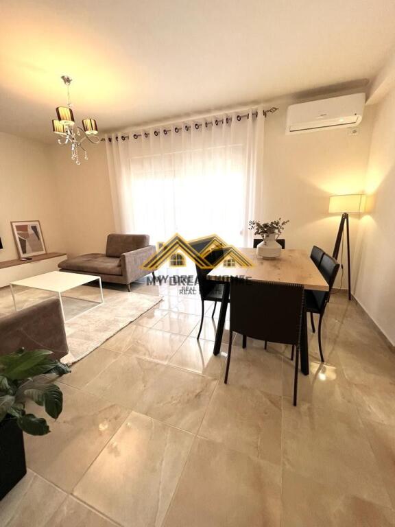 SHITET SUPER APARTAMENT 3+1+2 AFER ISH RAJONIT DURRES !!!