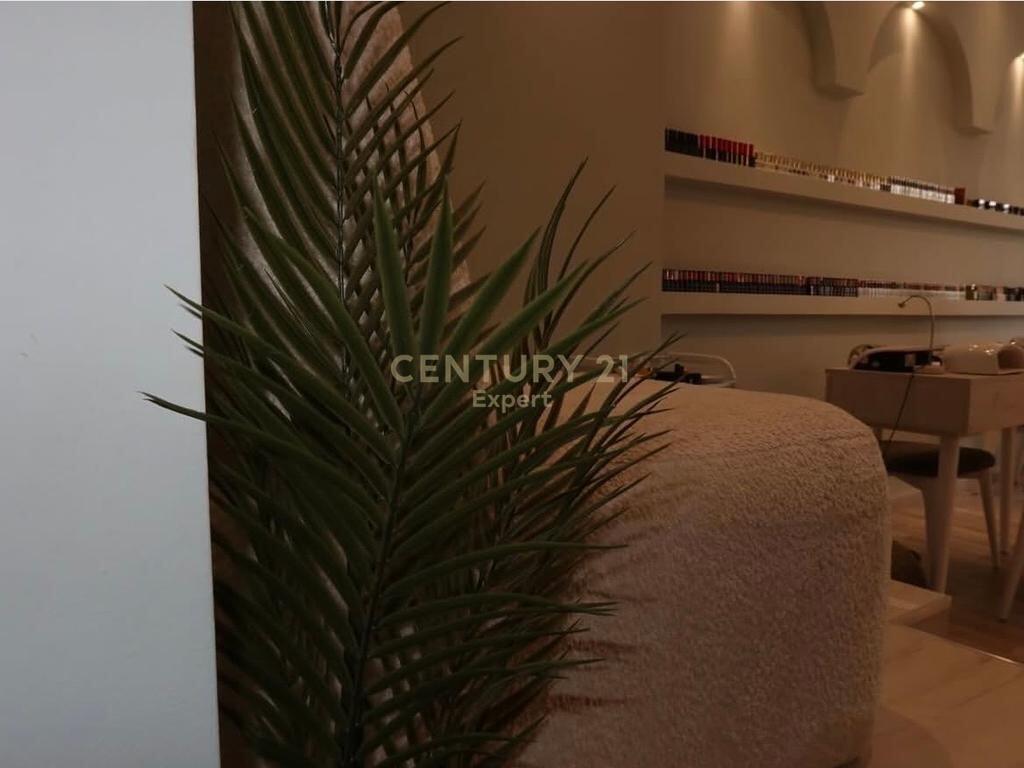 Attività in Vendita – Parrucchiere & Estetica 8.000 €