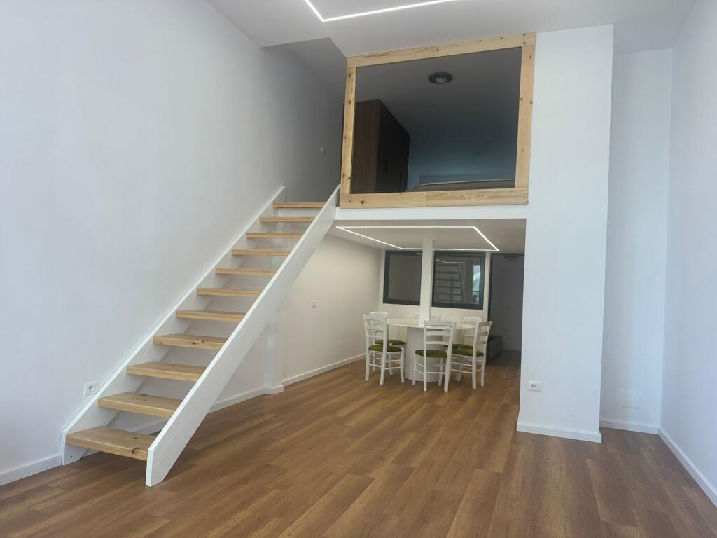 Shiten 2 apartamente dupleks 1+1,
