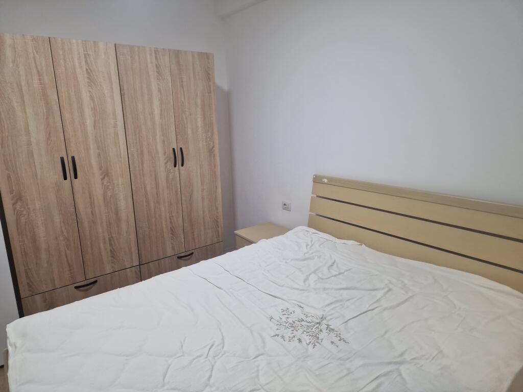 Affittasi appartamento 1+1+parcheggio a Univers City