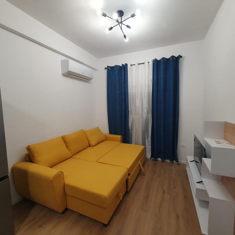 🏡 Jepet me qira apartament 1+1 – Rezidenca Kadiu, Ali Demi