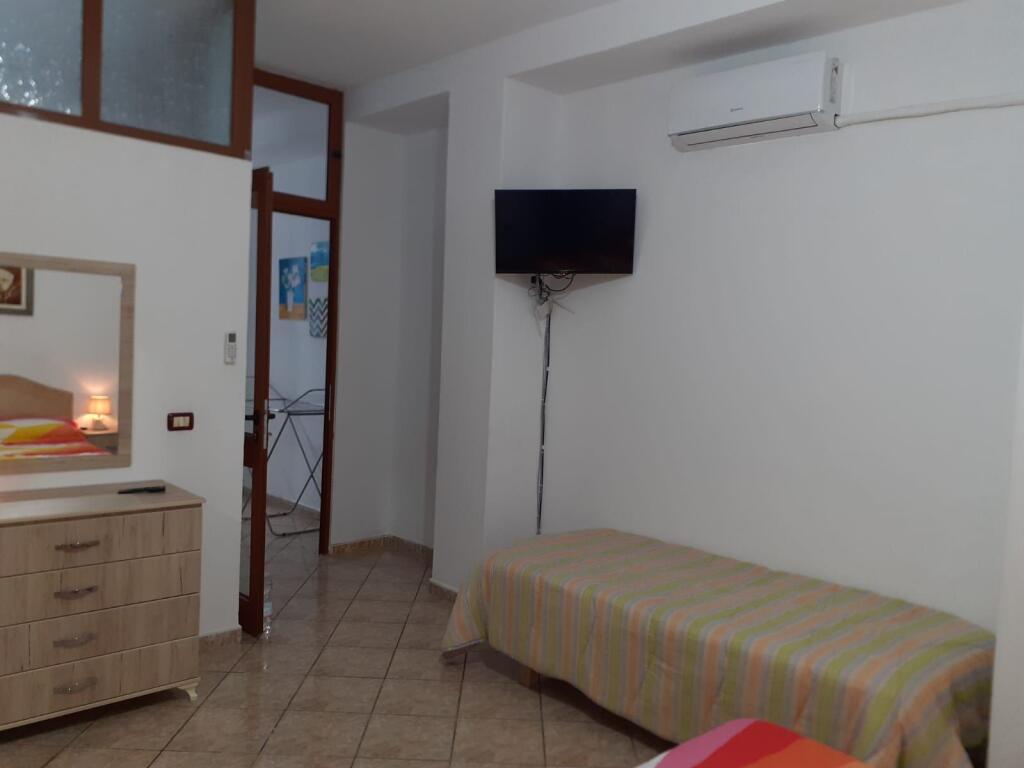 APARTAMENT 1+1 PER QERA PRANE KAZAZIT, DURRËS