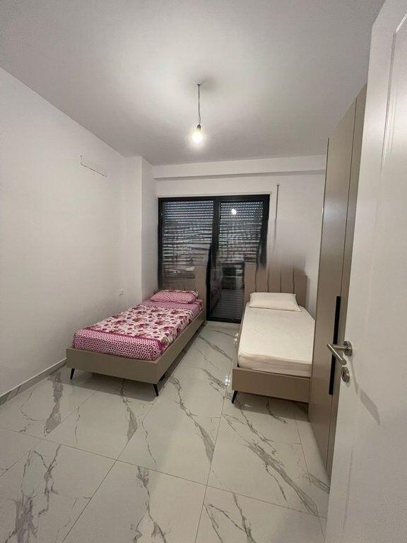 Apartament 2+1 Me Qira në Bulevardi i Ri, Tiranë - 700€