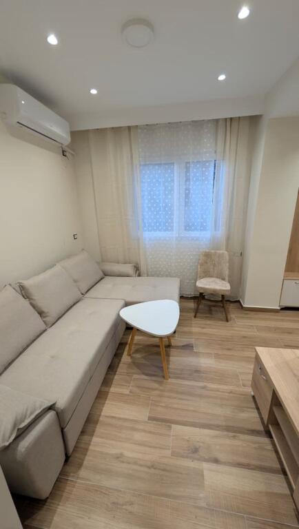 Affittasi Casa Privata 2+1 vicino a Kafja e Remes.