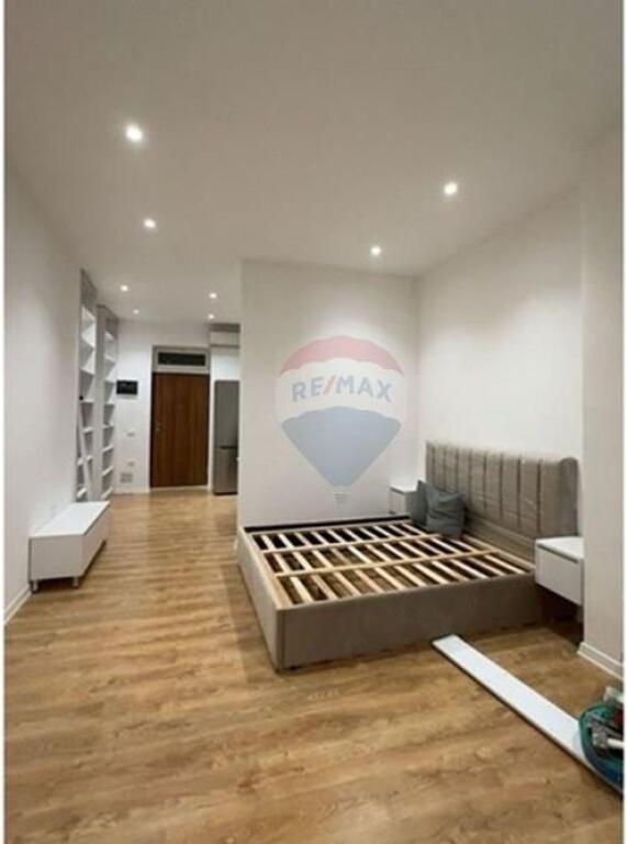 Apartament 1+1 me Qira – Rruga e Barrikadave